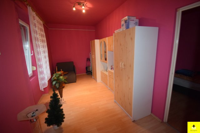 Eladó téglalakás, Csepregen 24.9 M Ft, 2 szobás
