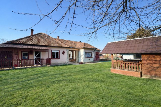 Eladó családi ház, Romhányon 28.99 M Ft, 4 szobás