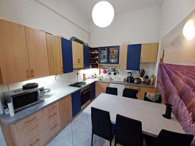 Eladó téglalakás, VIII. kerületben, Népszínház utcában