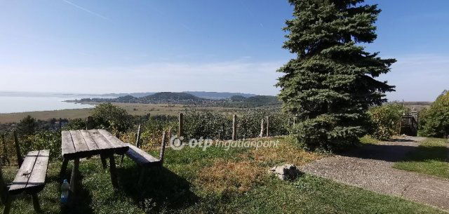 Eladó telek, Badacsonytördemicen 165 M Ft / költözzbe.hu