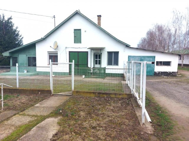 Eladó mezogazdasagi ingatlan, Hosszúpályin 249 M Ft