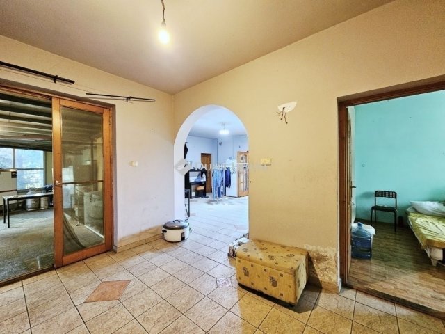 Eladó családi ház, Gödön 110 M Ft, 5 szobás