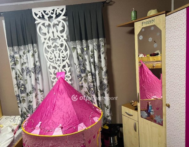 Eladó családi ház, Zsákán 9.7 M Ft, 3 szobás