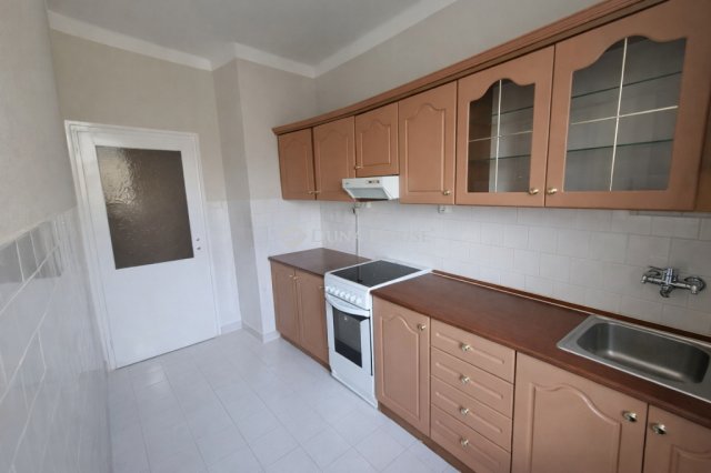 Kiadó téglalakás, albérlet, Kecskeméten 150 E Ft / hó