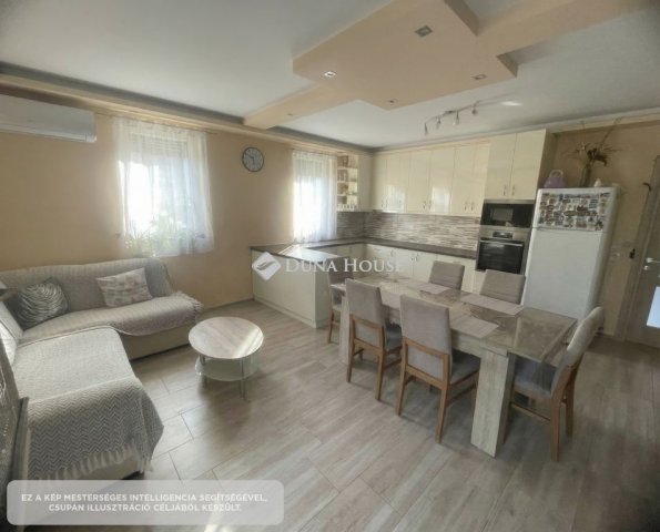 Eladó családi ház, Kecskeméten 99.5 M Ft, 4 szobás