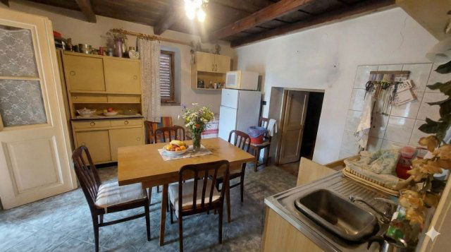 Eladó nyaraló, Balatonalmádiban 65 M Ft, 4 szobás