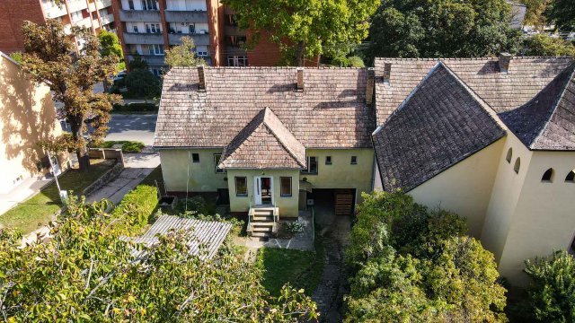 Eladó családi ház, Tabon 79.9 M Ft, 4 szobás