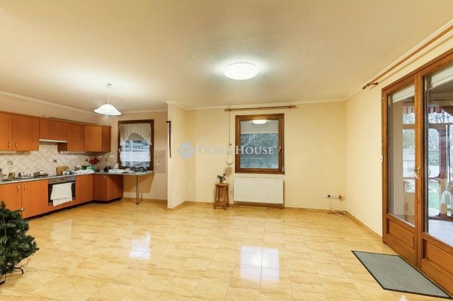 Eladó ikerház, Szigethalmon 89.9 M Ft, 3 szobás