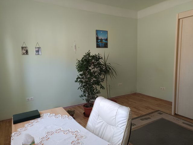 Eladó családi ház, Pócsmegyeren 63.9 M Ft, 3 szobás