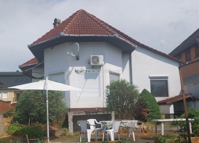 Eladó családi ház, Gyöngyöstarjánon 54.9 M Ft, 5+1 szobás
