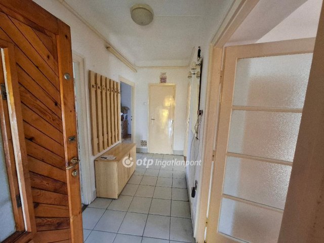 Eladó ikerház, Egerben 57.9 M Ft, 2+1 szobás