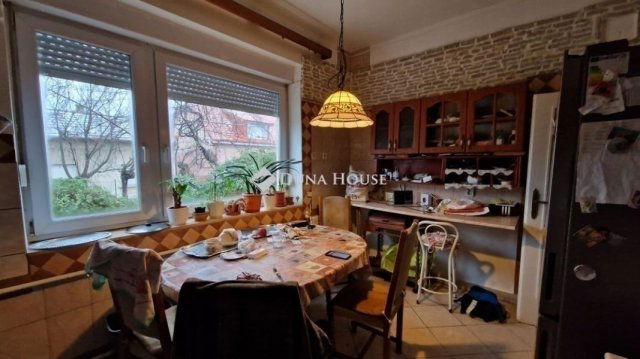 Eladó ikerház, Budapesten, XVIII. kerületben 93 M Ft, 4 szobás