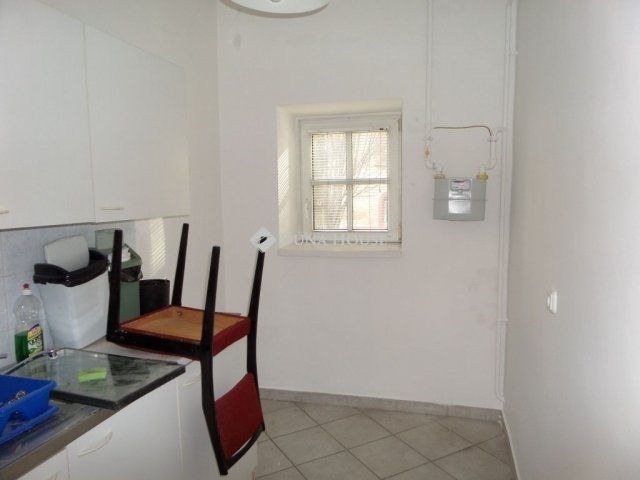 Eladó téglalakás, Pécsett 43 M Ft, 2 szobás