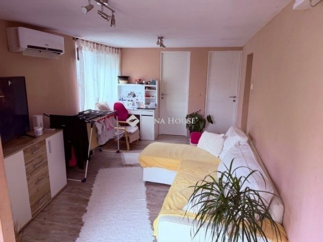 Eladó családi ház, Albertirsán 95 M Ft, 6 szobás