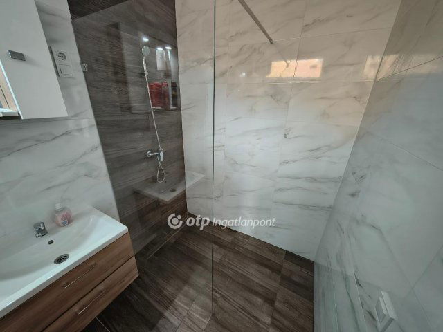 Eladó nyaraló, Siófokon 119 M Ft, 2+2 szobás