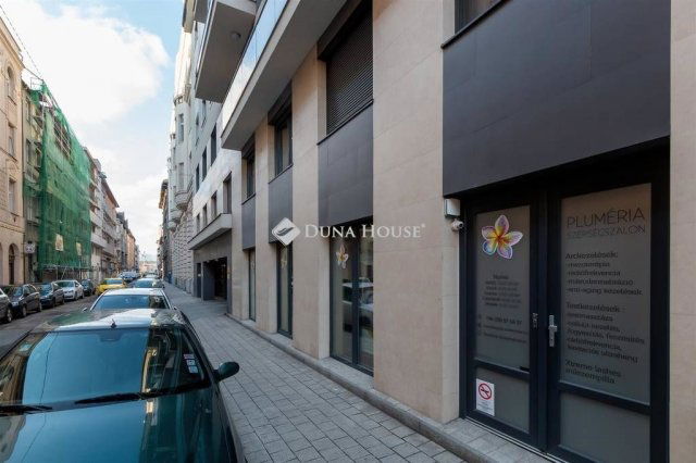 Eladó üzlethelyiség, Budapesten, VI. kerületben 37.719 M Ft