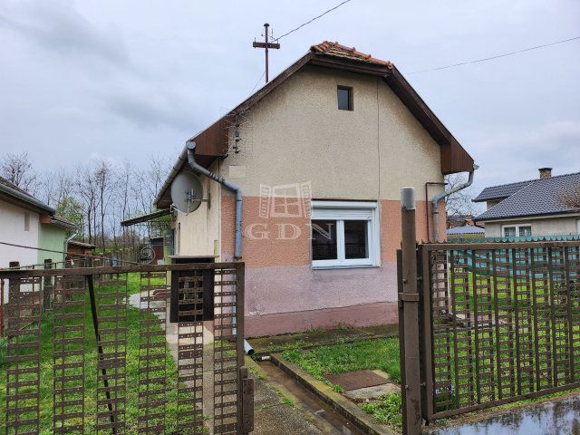 Eladó családi ház, Debrecenben 35.9 M Ft, 2 szobás