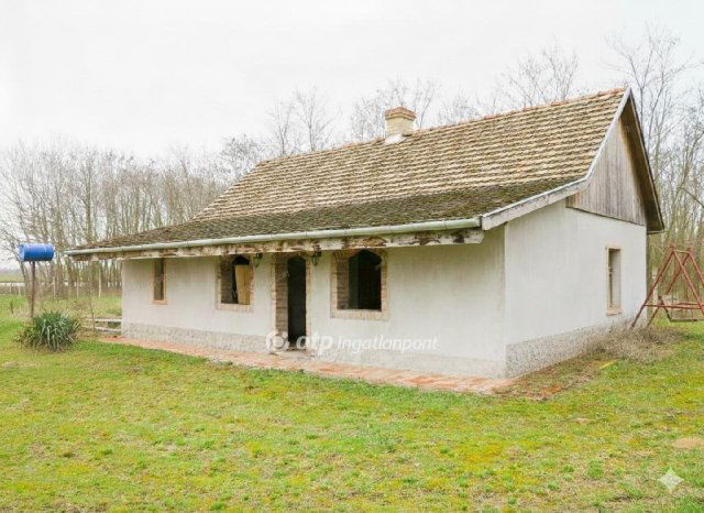 Eladó nyaraló, Jakabszálláson 17.9 M Ft, 1+1 szobás