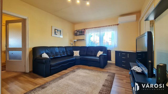 Kiadó téglalakás, albérlet, Budapesten, XV. kerületben