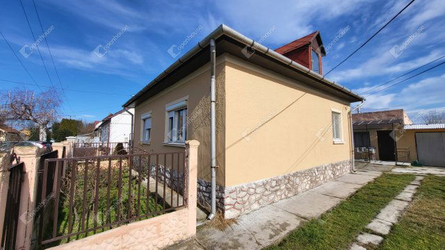 Eladó családi ház, Miskolcon 49.99 M Ft, 3 szobás