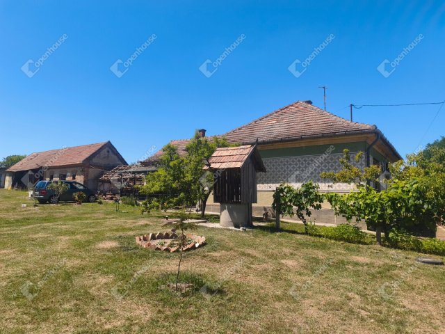 Eladó családi ház, Csömenden 38.9 M Ft, 3 szobás