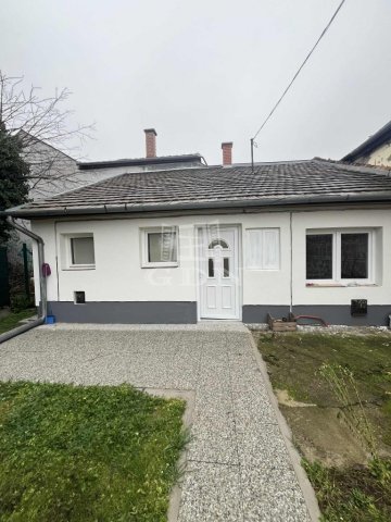 Eladó családi ház, Budapesten, XVI. kerületben 58.5 M Ft