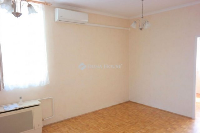 Eladó téglalakás, Budapesten, XX. kerületben 60 M Ft, 3 szobás