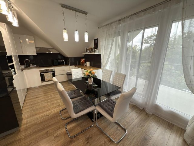 Eladó téglalakás, Szentendrén 95.9 M Ft, 3 szobás