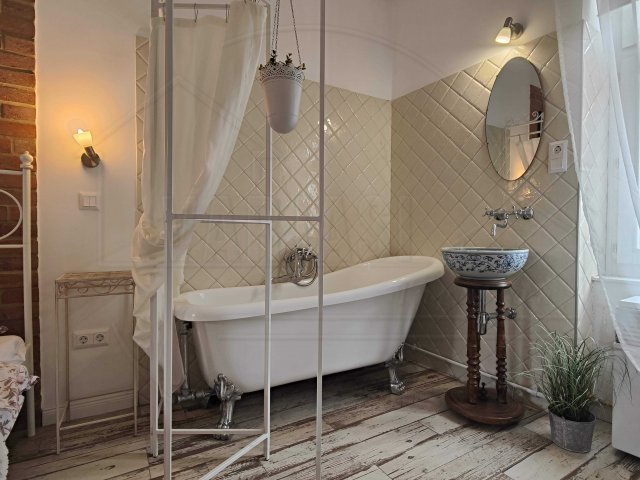 Eladó családi ház, Pécsett 89.9 M Ft, 3 szobás