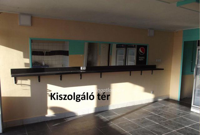Eladó üzlethelyiség, Szigetszentmiklóson 34.9 M Ft