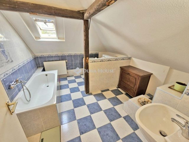 Eladó családi ház, Budapesten, XXI. kerületben 99 M Ft, 4 szobás