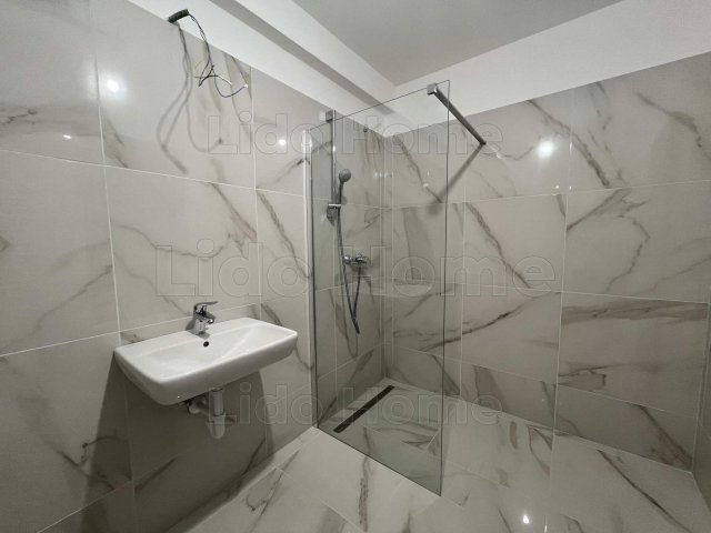 Eladó téglalakás, Siófokon 209.623 M Ft, 4 szobás