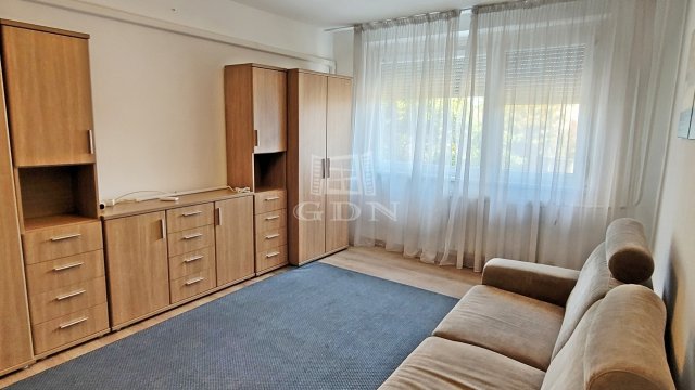 Eladó panellakás, Budapesten, XV. kerületben 49.9 M Ft