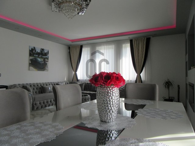 Eladó ikerház, Százhalombattán 129.9 M Ft, 3 szobás