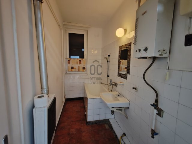 Eladó téglalakás, Győrött 40.9 M Ft, 2 szobás