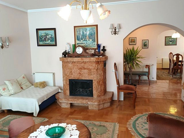 Eladó családi ház, Debrecenben 135 M Ft, 3 szobás