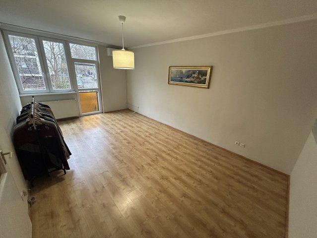 Eladó téglalakás, Debrecenben, Kassai úton 48 M Ft, 1+1 szobás