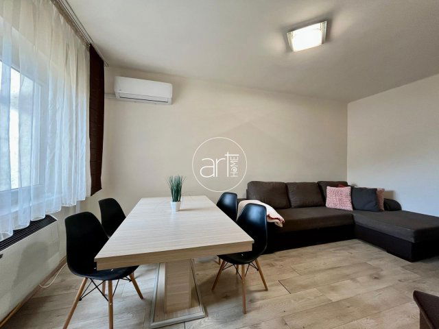 Kiadó téglalakás, albérlet, Szegeden 200 E Ft / hó, 2+1 szobás