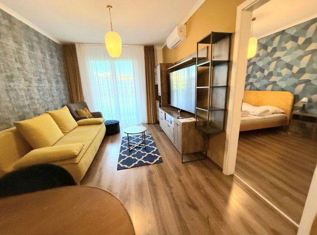 Kiadó téglalakás, albérlet, VIII. kerületben, Corvin sétányon