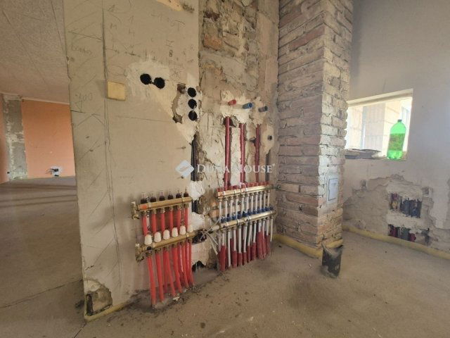 Eladó családi ház, Enyingen 42 M Ft, 4 szobás