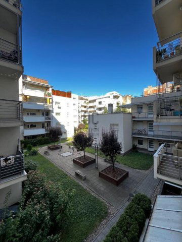 Eladó téglalakás, Budapesten, VI. kerületben 79 M Ft, 2 szobás