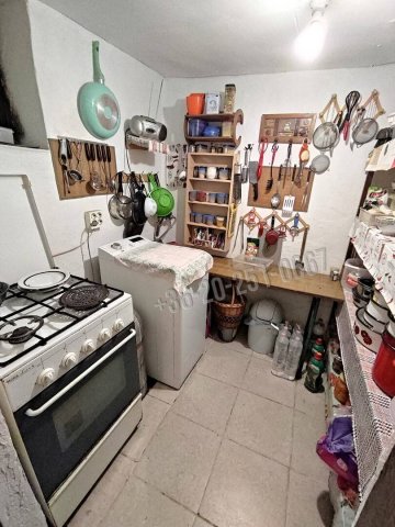 Eladó családi ház, Nagybudméron 16 M Ft, 3 szobás