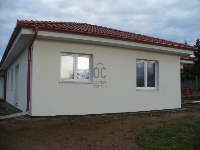 Eladó ikerház, Bocskaikerten 84 M Ft, 4 szobás