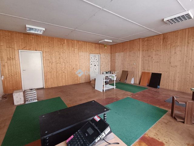 Eladó sorház, Kisbéren, Széchenyi utcában 54.5 M Ft, 6 szobás