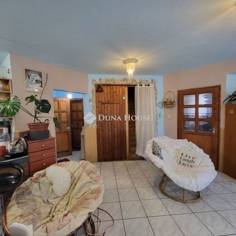 Eladó ikerház, Szegeden 51 M Ft, 4 szobás / költözzbe.hu