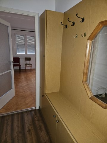 Kiadó panellakás, albérlet, Pápán 120 E Ft / hó, 1+2 szobás