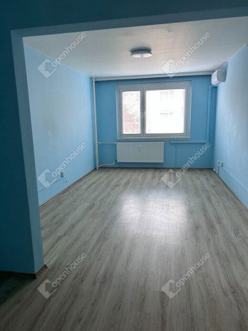 Kiadó panellakás, albérlet, Győrött 180 E Ft / hó, 2 szobás
