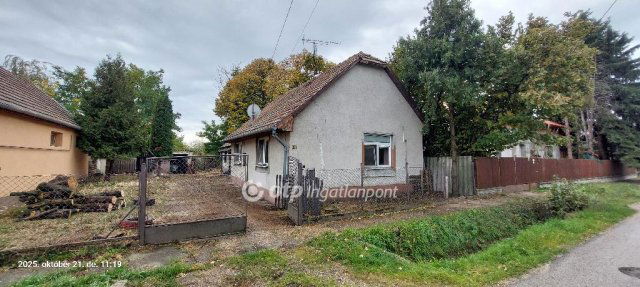 Eladó családi ház, Pusztaszabolcson 39.9 M Ft, 3 szobás