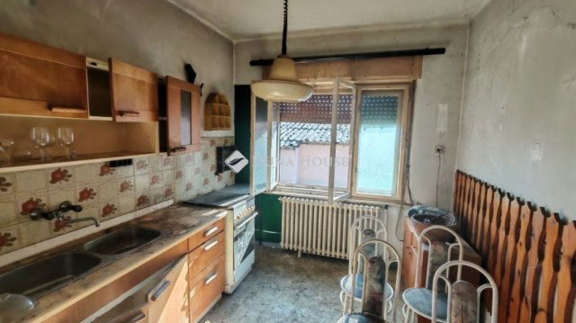 Eladó családi ház, Szigetbecsén 49 M Ft, 2 szobás