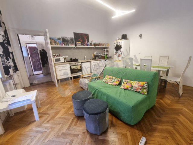 Kiadó téglalakás, albérlet, VI. kerületben, Király utcában